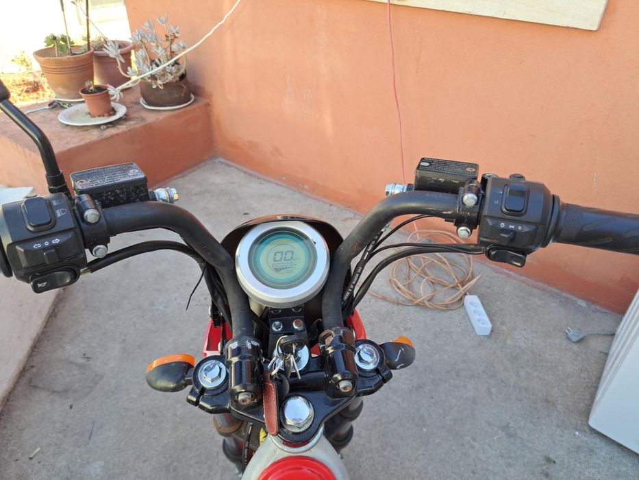 Vendo ao troco Vortex eletrica