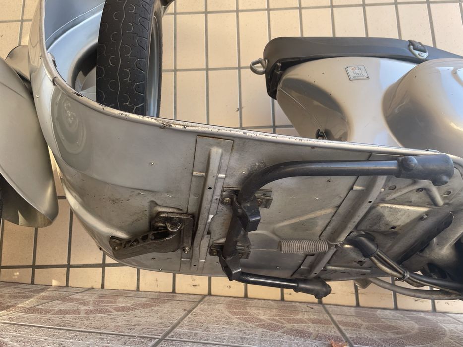 Vespa 50 s ( Ediçao Especial 50 anos)