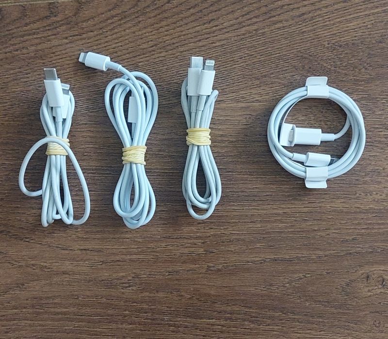 Оригінальний зарядний кабель та USB  до Айфону!Олх доставка +25грн