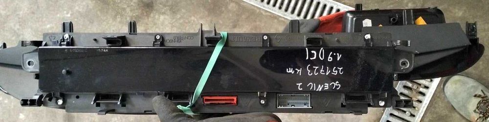 licznik zegar renault scenic II 1.9 dci