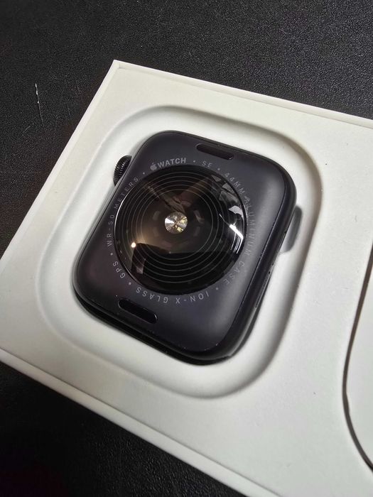 Używany - Apple Watch SE SE Gen 2 GPS 44mm Czarny - GSM Baranowo