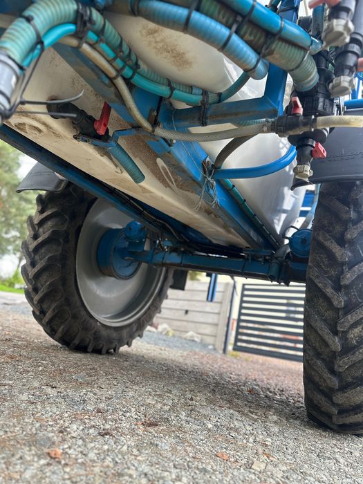 Opryskiwacz Agrio Napa 4000l Navi 24m