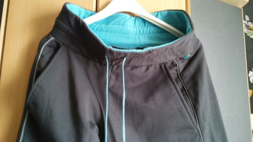 Bluza dresowa plus spodnie Body Style