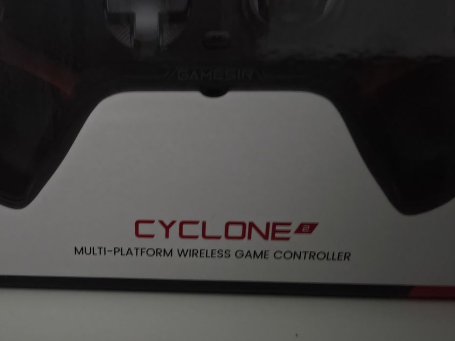 Comando Gamesir Cyclone 2 + Docking Station