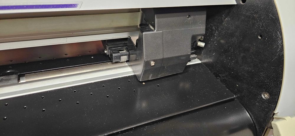 Ploter tnący MUTOH ULTIMA SC-1400D z systemem E-POS sprawny 100 %