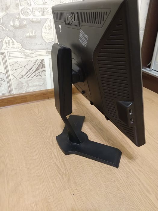 Монітори 17", 19"