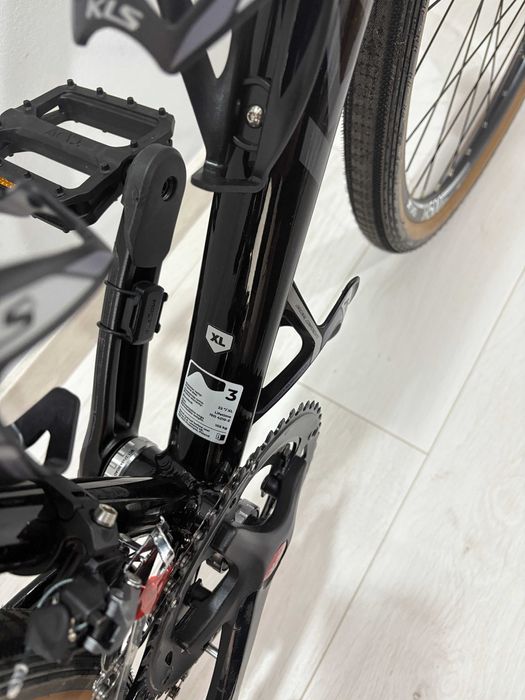 Nowy Kross Esker 6.0 XL, Oklejony folią, Łącznie dodatki wartości 1800