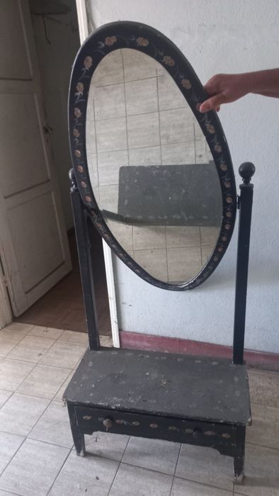 Espelho rotativo com gaveta vintage