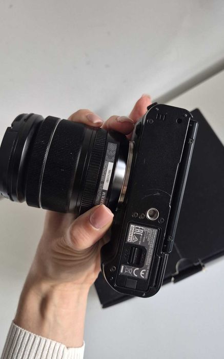Fujifilm XT30 + Lente XF18-55mm F2.8-4 + 2 cartões de memória + 3 baterias