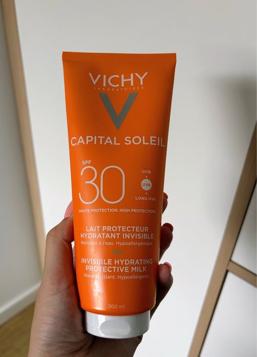 Vichy Capital Soleil ochronne mleczko nawilżające do twarzy i ciała SPF 30