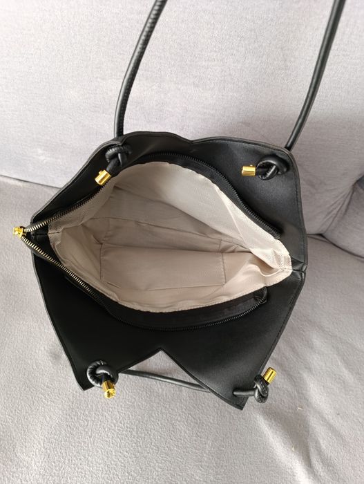 Torebka kremowa średnia