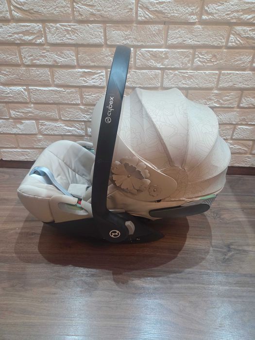 Nosidełko / Fotelik Cybex Cloud T I-Size Simply Flowers Beige