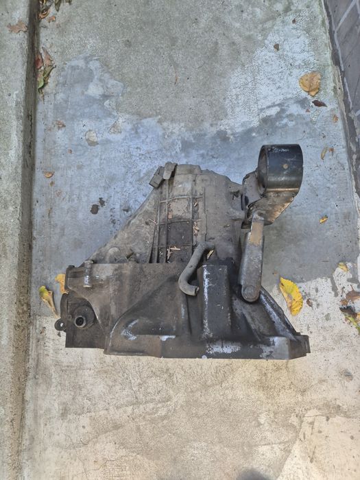 Коробка Nissan Primera P10 2.0