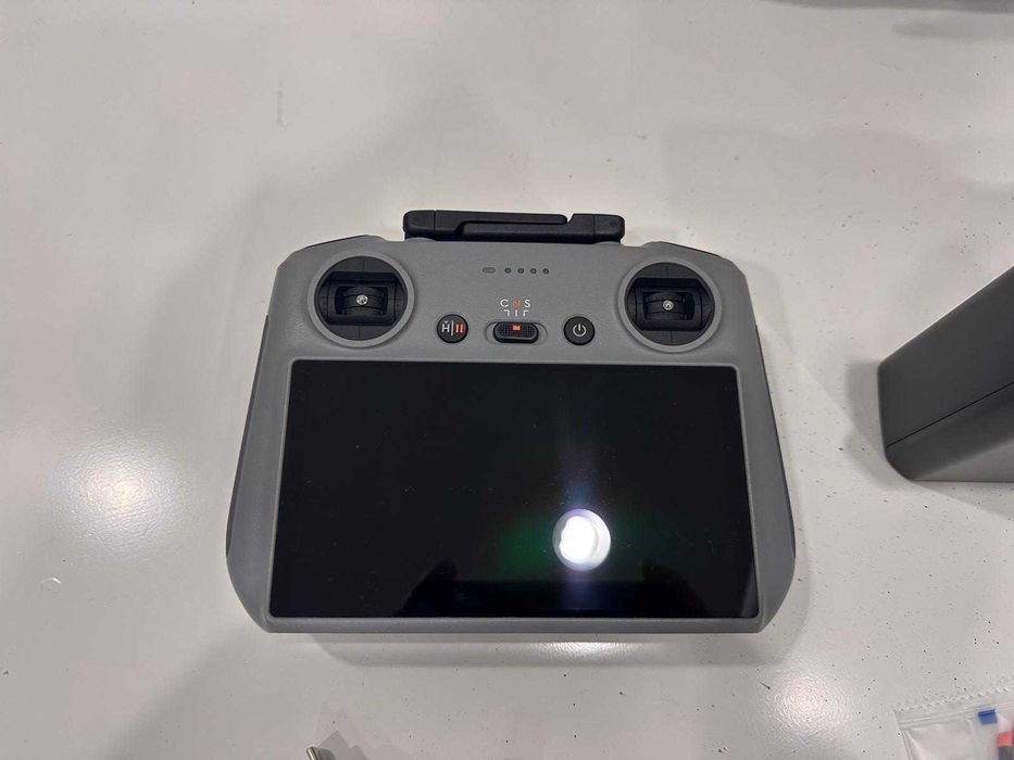DJI Air 3 Fly More Combo (DJI RC2) for Sale – Like New64174433406211122