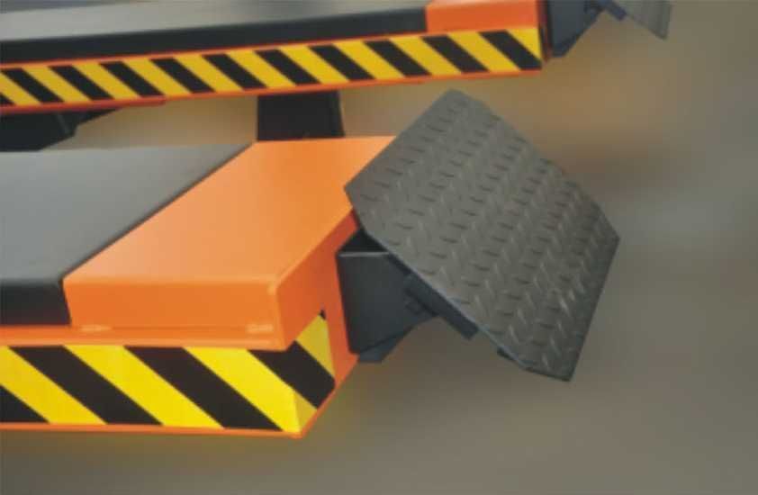 Podnośnik NOŻYCOWY, najazdowy, diagnostyczny, SPECJALISTYCZNY 5T