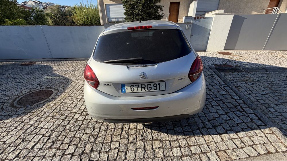 Peugeot 208 1.2 PureTech Style 82cv — photo 5