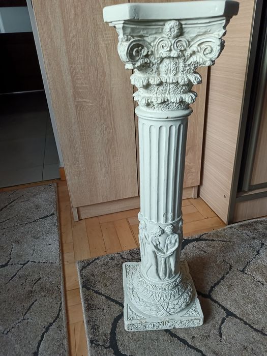 Postument może służyć do kwiatka