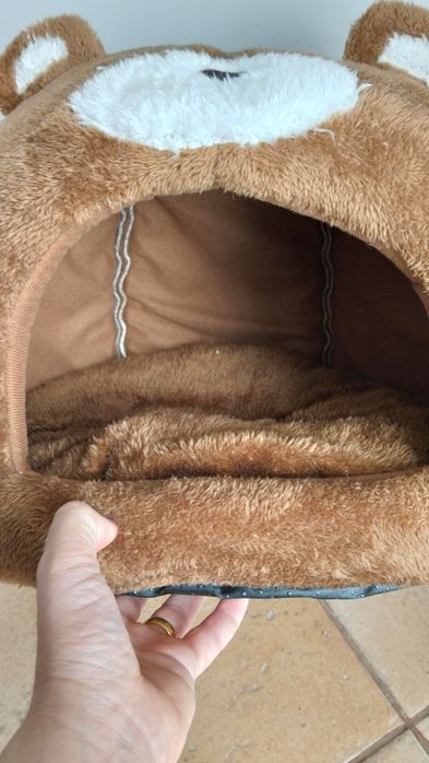 Casa para gato em forma de urso