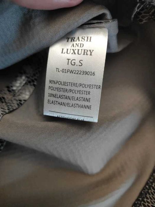 Minissaia é da marca italiana Trash and Luxury