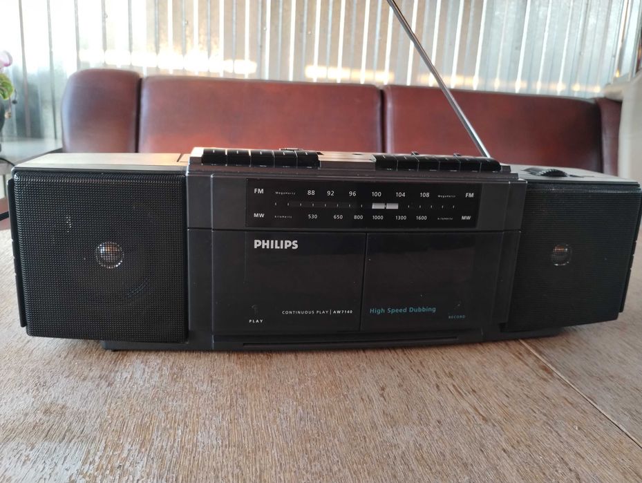 Philips. Radiomagnetofon stereo. Jamnik.