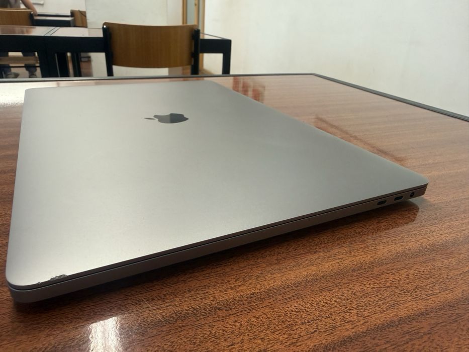 MacBook Pro 16" ótimo estado