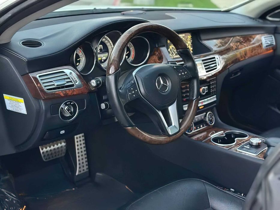 Mercedes-Benz CLS 550      2014