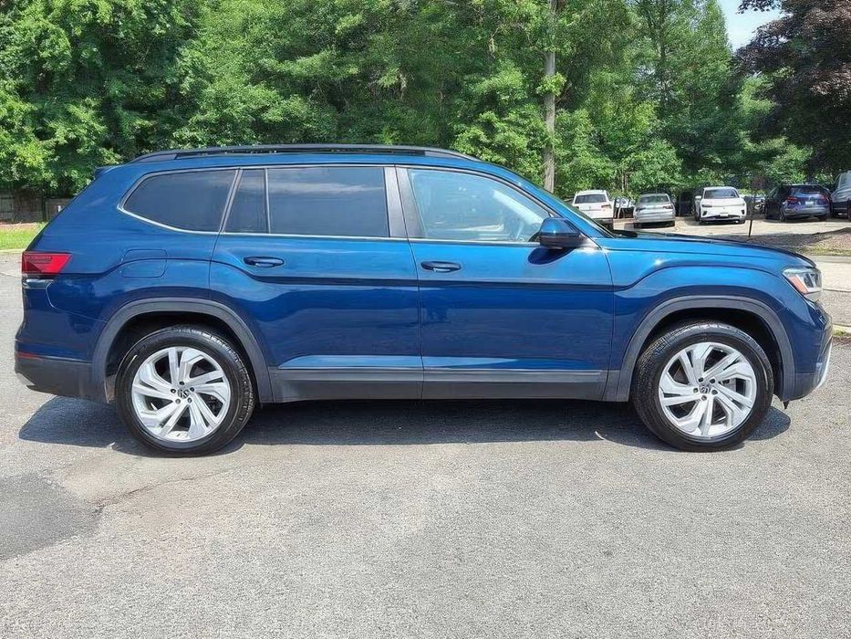 Volkswagen Atlas      2022