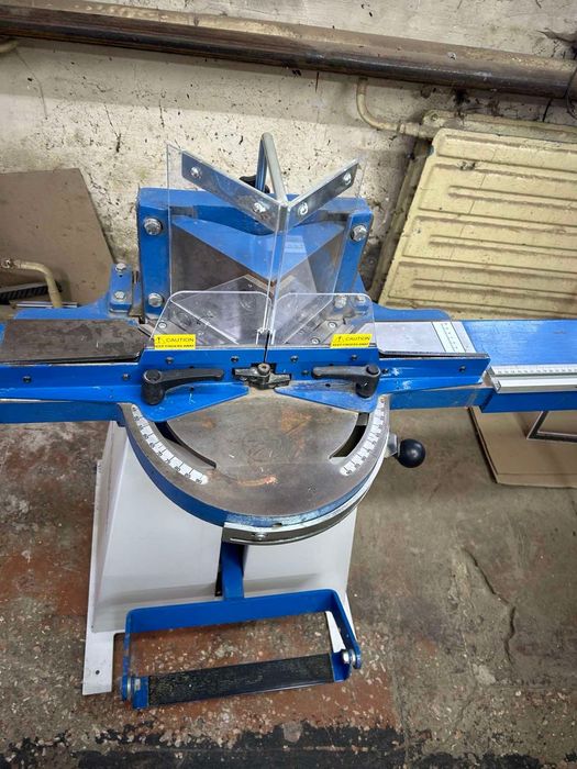 Гильотина багетна Pilm