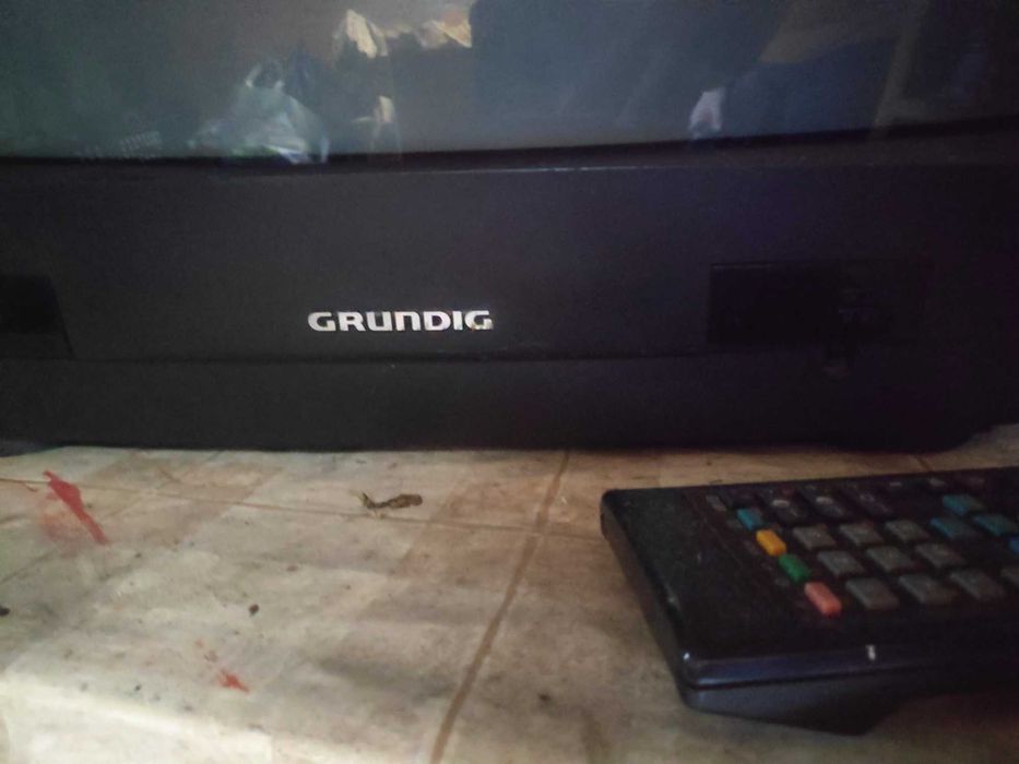Televisor Grundig com pouco uso