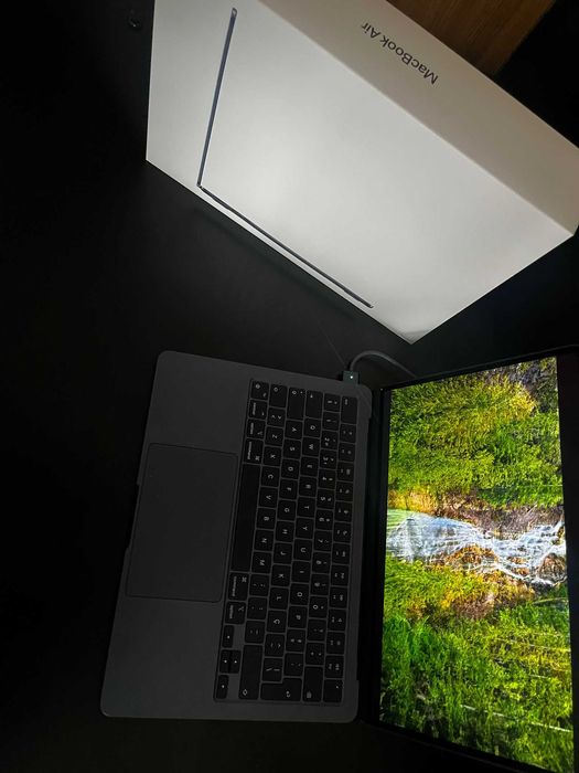 MacBook Apple M2 22 16GB