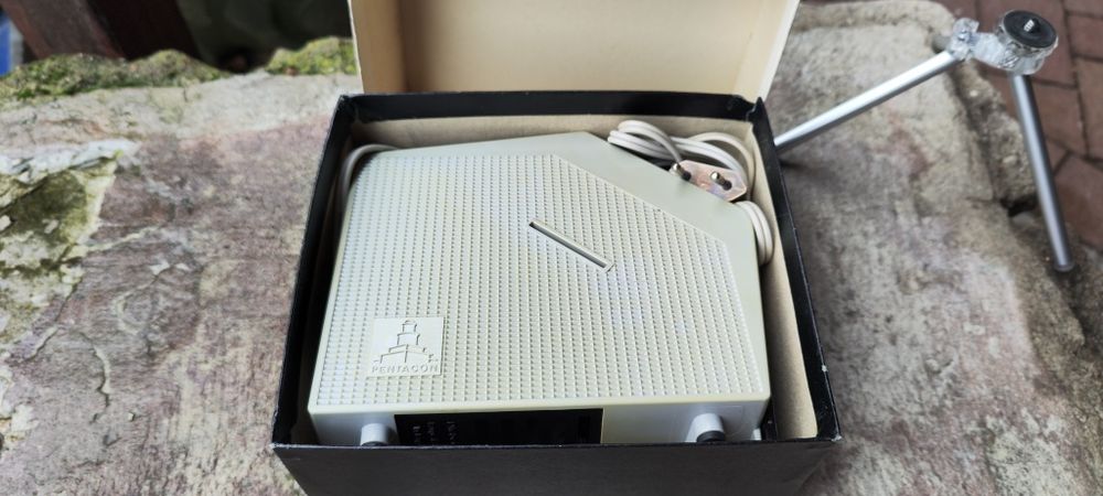 Przeglądarka slajdów Pentacon DB1.