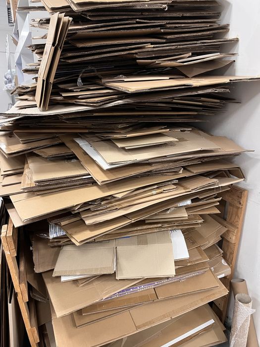 Zużyte kartony do oddania