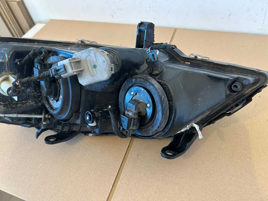 Lampa przednia lewa lub prawa Opel Astra G