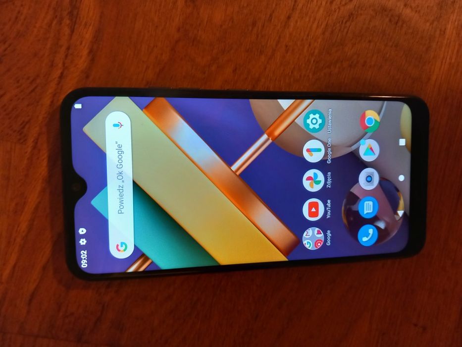 smartfon LG K22 jak nowy na  2 karty SIM DUAL + z etui i słuchawki