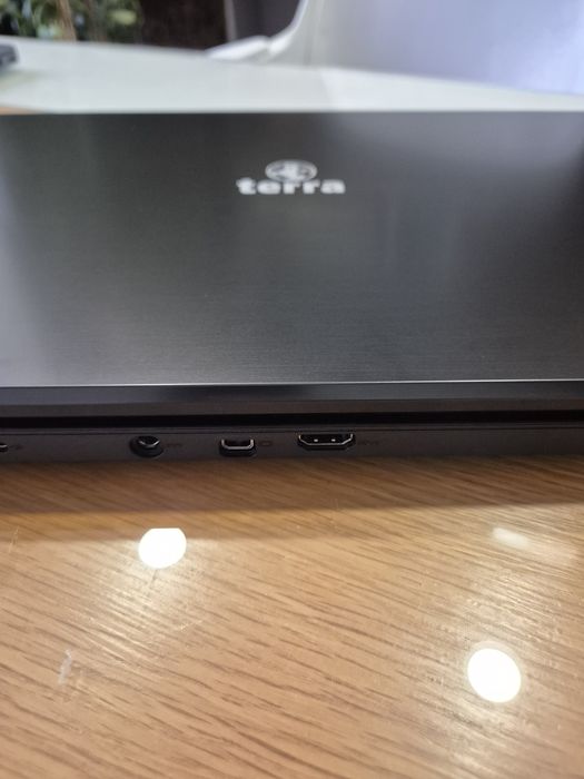 Portátil 17 Terra Mobile I7 RTX