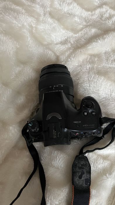 Продам фотоапарат Sony SLT-A65V + об’єктив 18-55mm