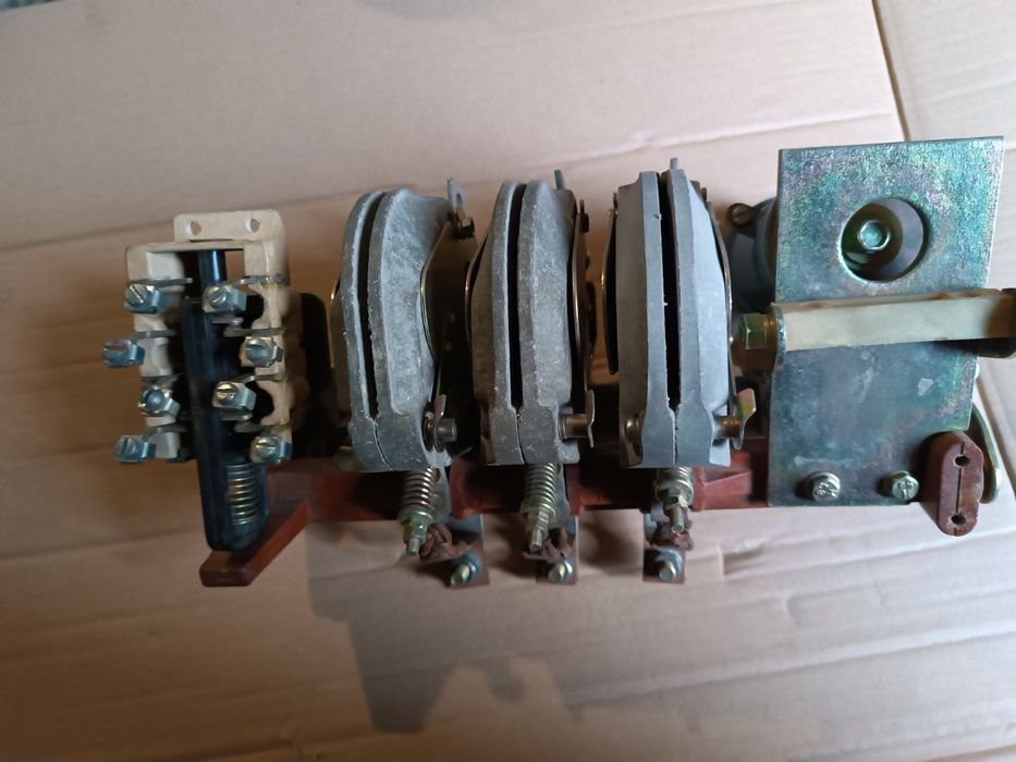 Продам контактор КТП6023