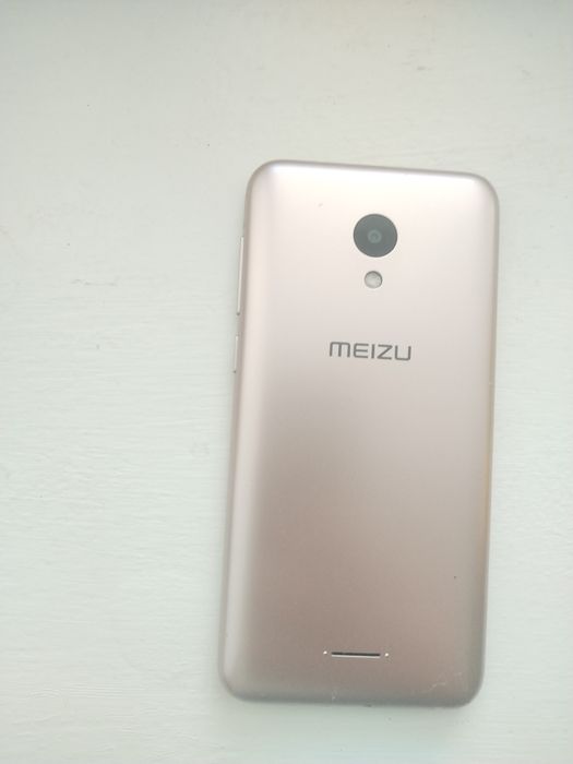 Meizu c9 pro 3/32gb + чохол