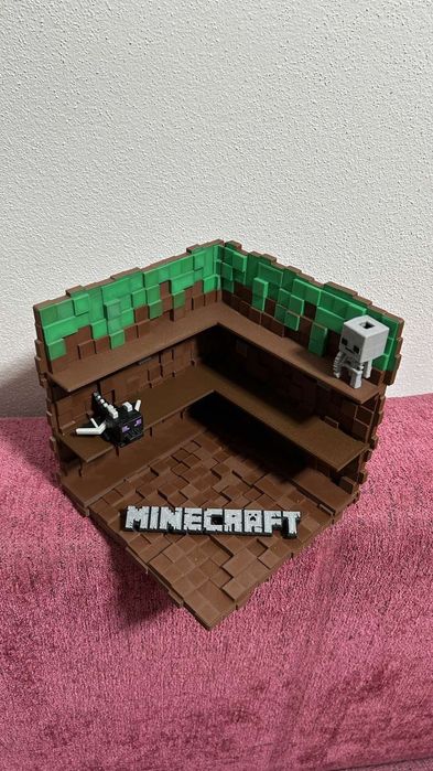 Стенд для фігурок Minecraft KinderJoy