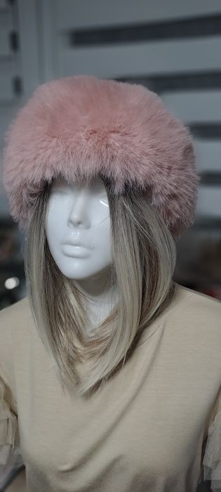 Futrzana czapka fuksja i pudrowy róż