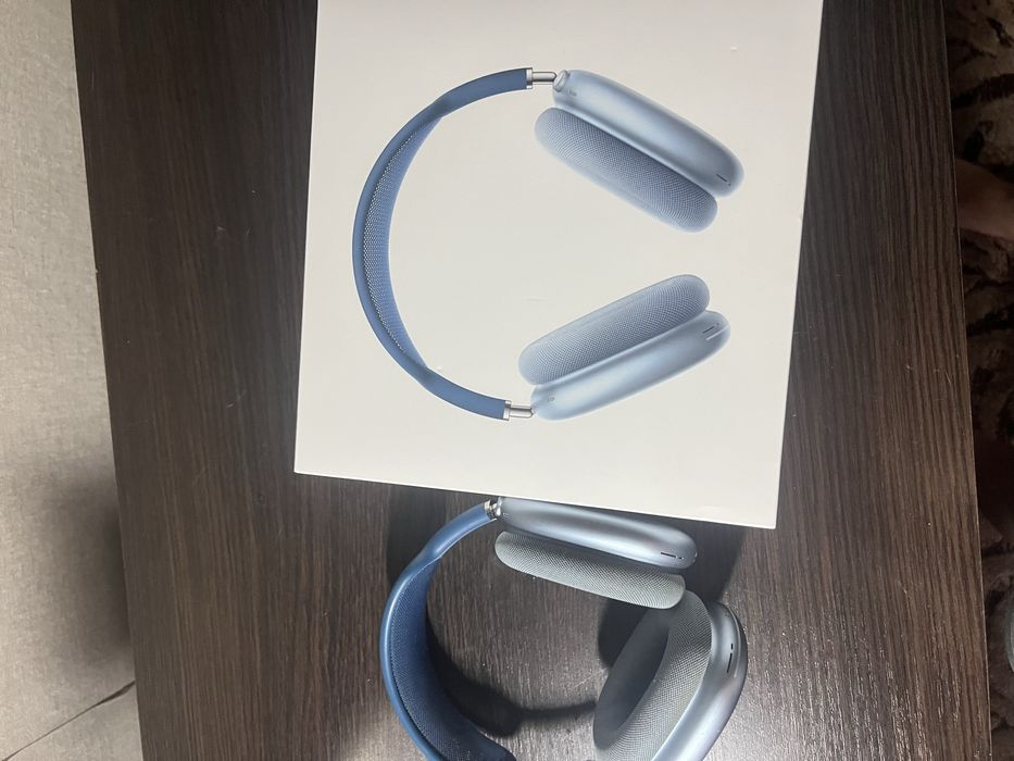 AirPods Max Sky Blue