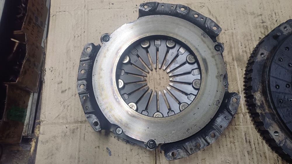 Маховик Щеплення кіа карнівал Terracan Kia Carnival 2.9 CRDI