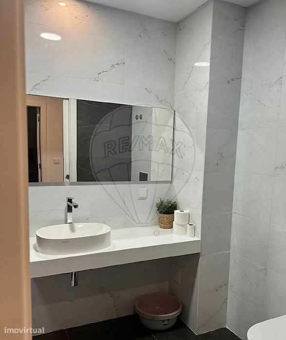 Moradia T4 para arrendamento