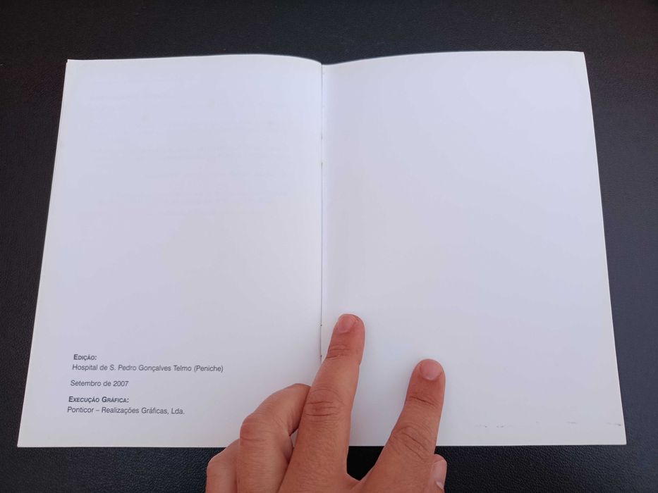 Livro "Conversando Acerca da História do Hospital de Peniche", de Mariano Calado