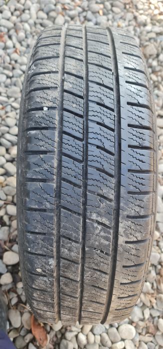 Шина Goodyear 205 65 16C зимова