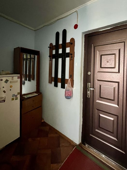 1-кімнатна квартира, вул. Лавреньова 29-А, 3/5, гарний житловий стан