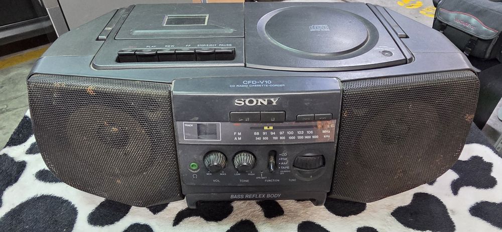 Rádio Sony CFD-V10