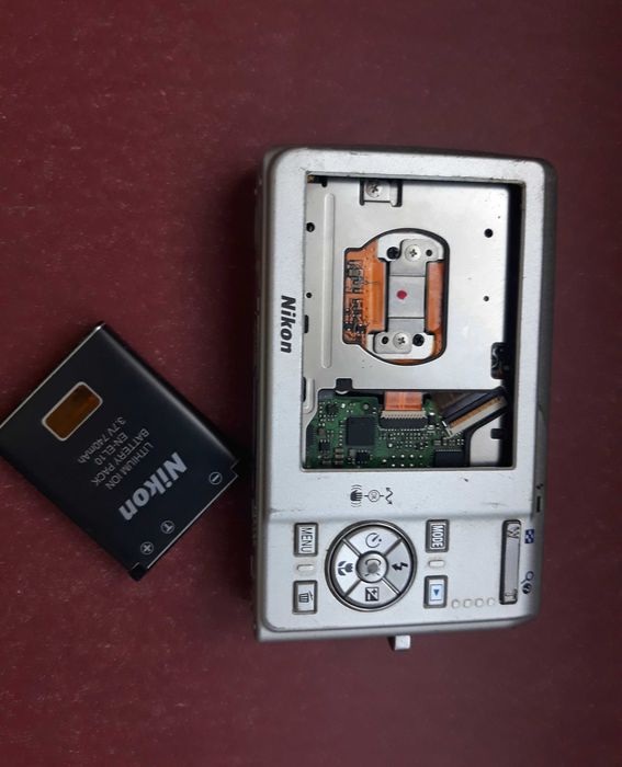 Nikon Coolpix S200 Silver
