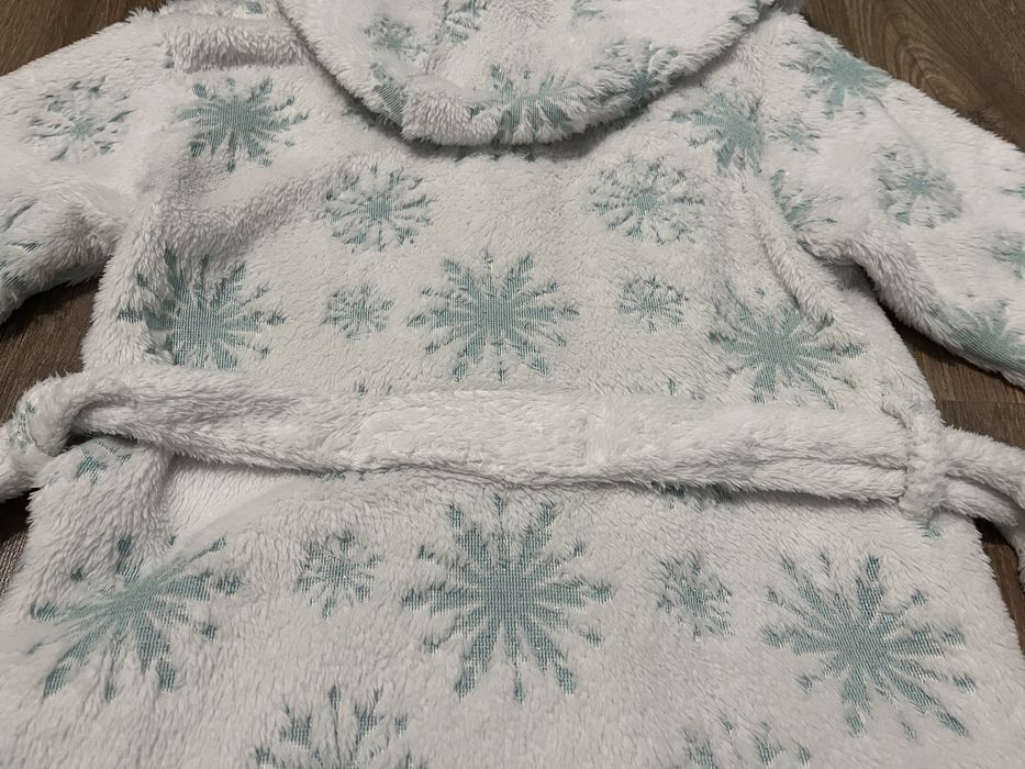 Халатик «Крижане серце» з Ельзою