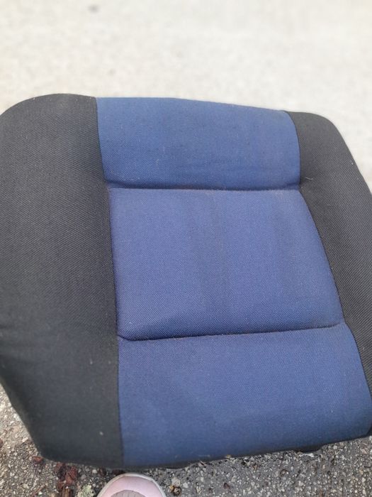 Bancos de carro de trás estado novos